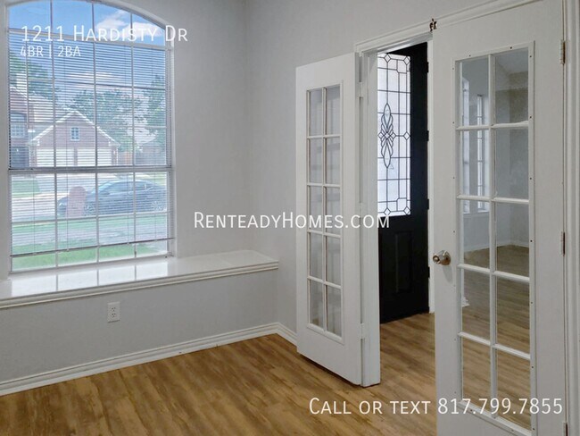 Building Photo - 1211 Hardisty Dr