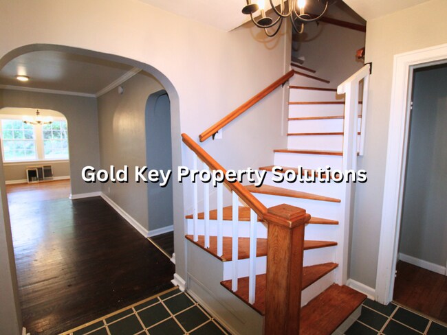 Foto del edificio - Adorable Brick 4 BR 1 BA House Near Golf C...