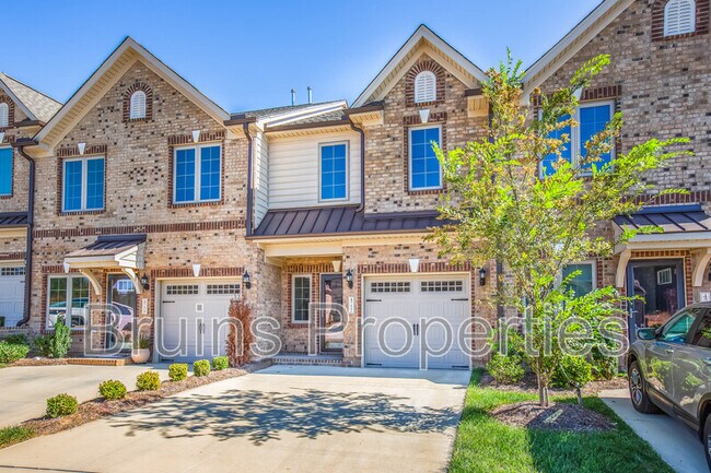 Foto del edificio - 4752 Willowstone Dr