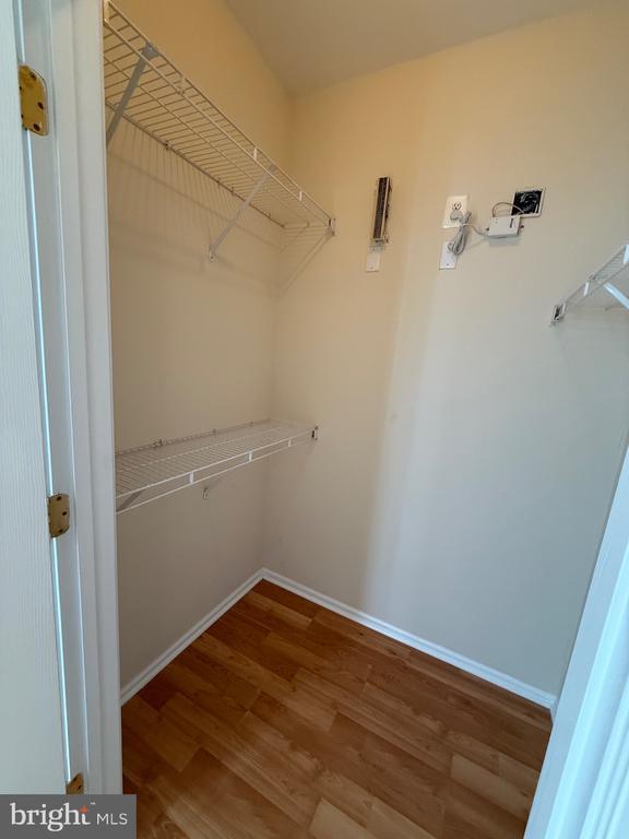 Foto del edificio - 1601 Spring Gate Dr.
