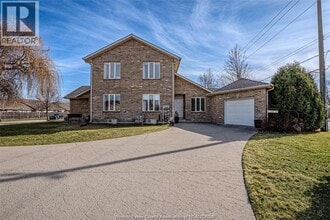 Building Photo - 1708 Banwell Rd