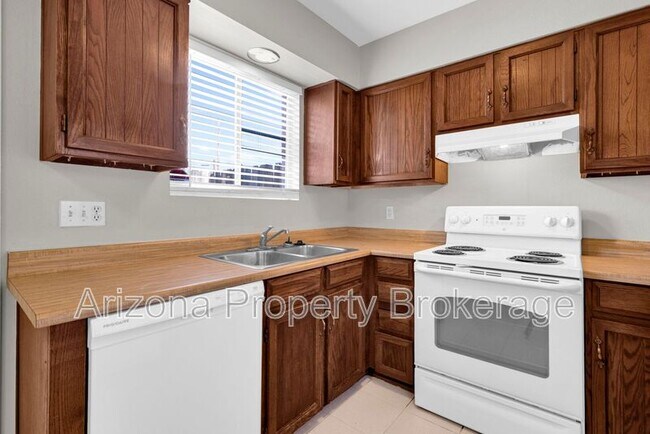 Foto del edificio - 3934 E Piccadilly Rd