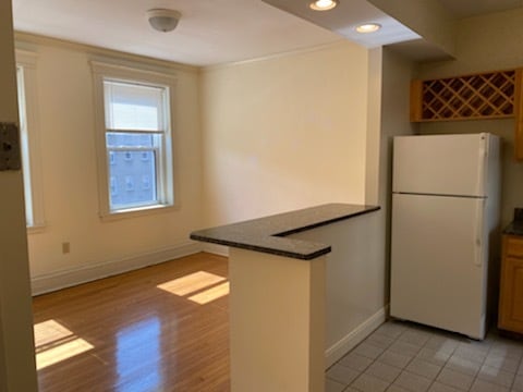 Building Photo - 111 Jersey St