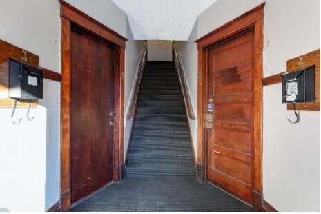 Building Photo - 2511 1st Avenue South, Unit 4