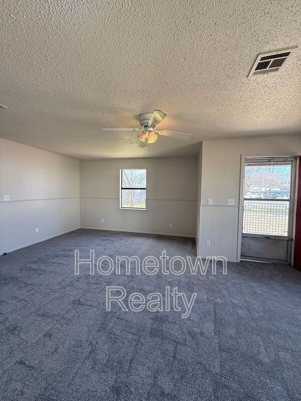 Foto del edificio - 5 W Farrall St