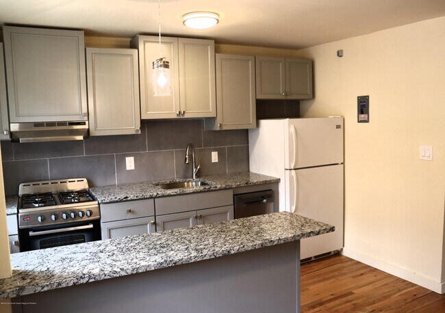 Foto del edificio - 66 Manor Dr