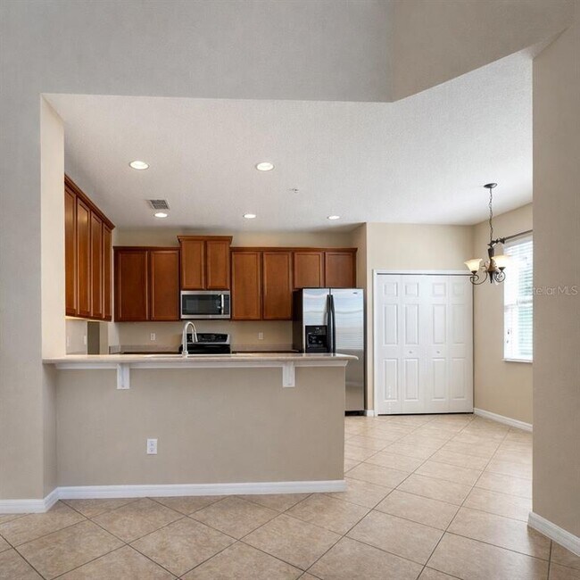 Foto del edificio - 1136 Crestwood Commons Ave