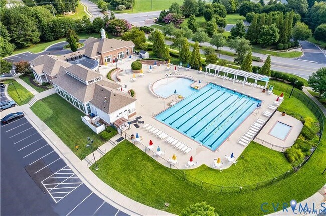 Building Photo - 6454 Fennec Run