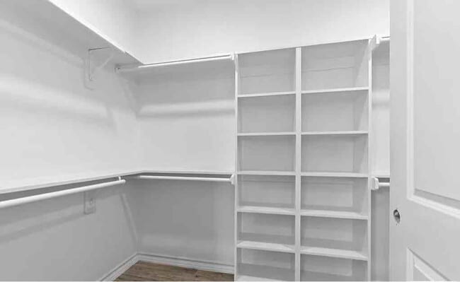 Building Photo - 15688 Primera Rd