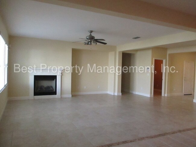 Foto del edificio - 5655 Leitrim Way