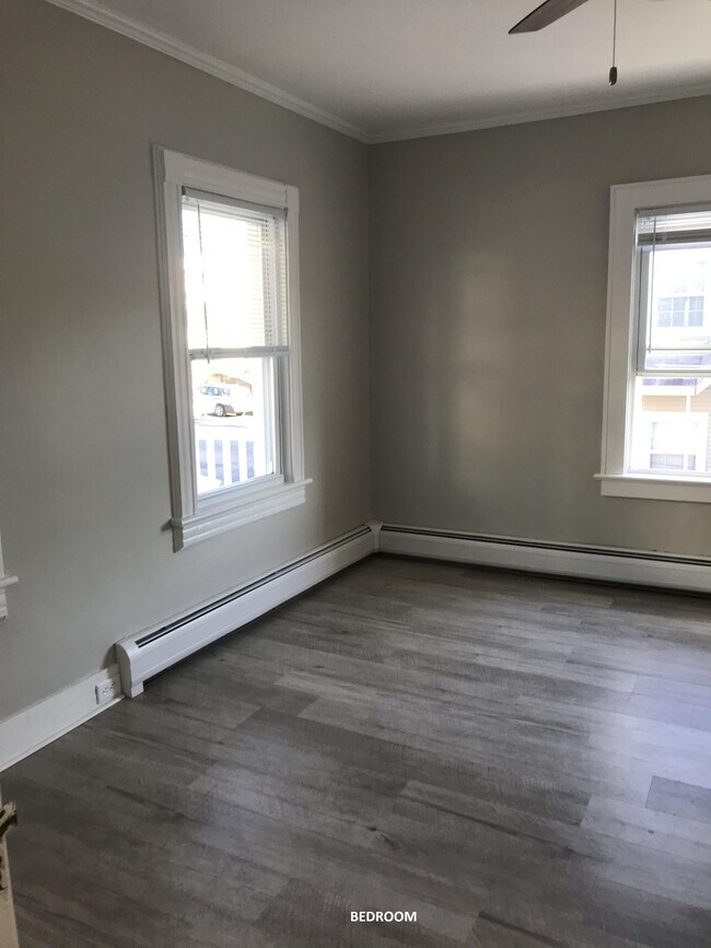 Building Photo - 72 Highview Avenue