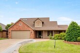 Foto principal - 603 NW Waterford Dr