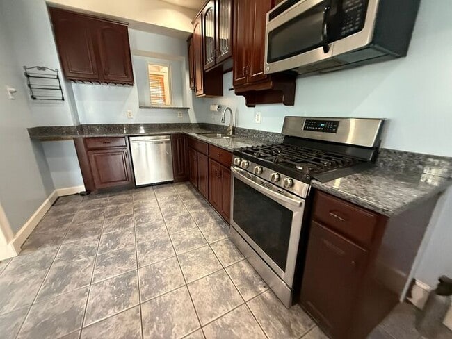 Photo - 4627 Georgia Ave NW House