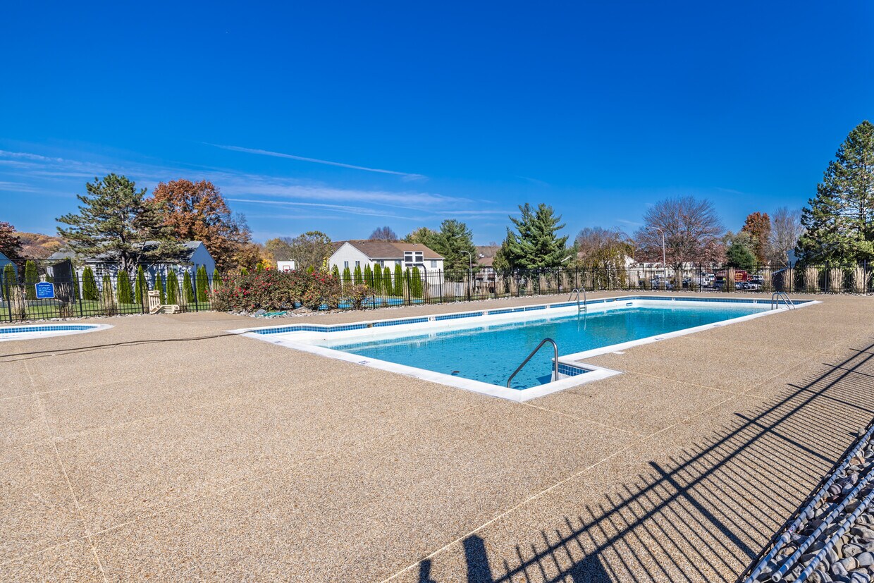 Foto principal - 610 Lancaster Ct