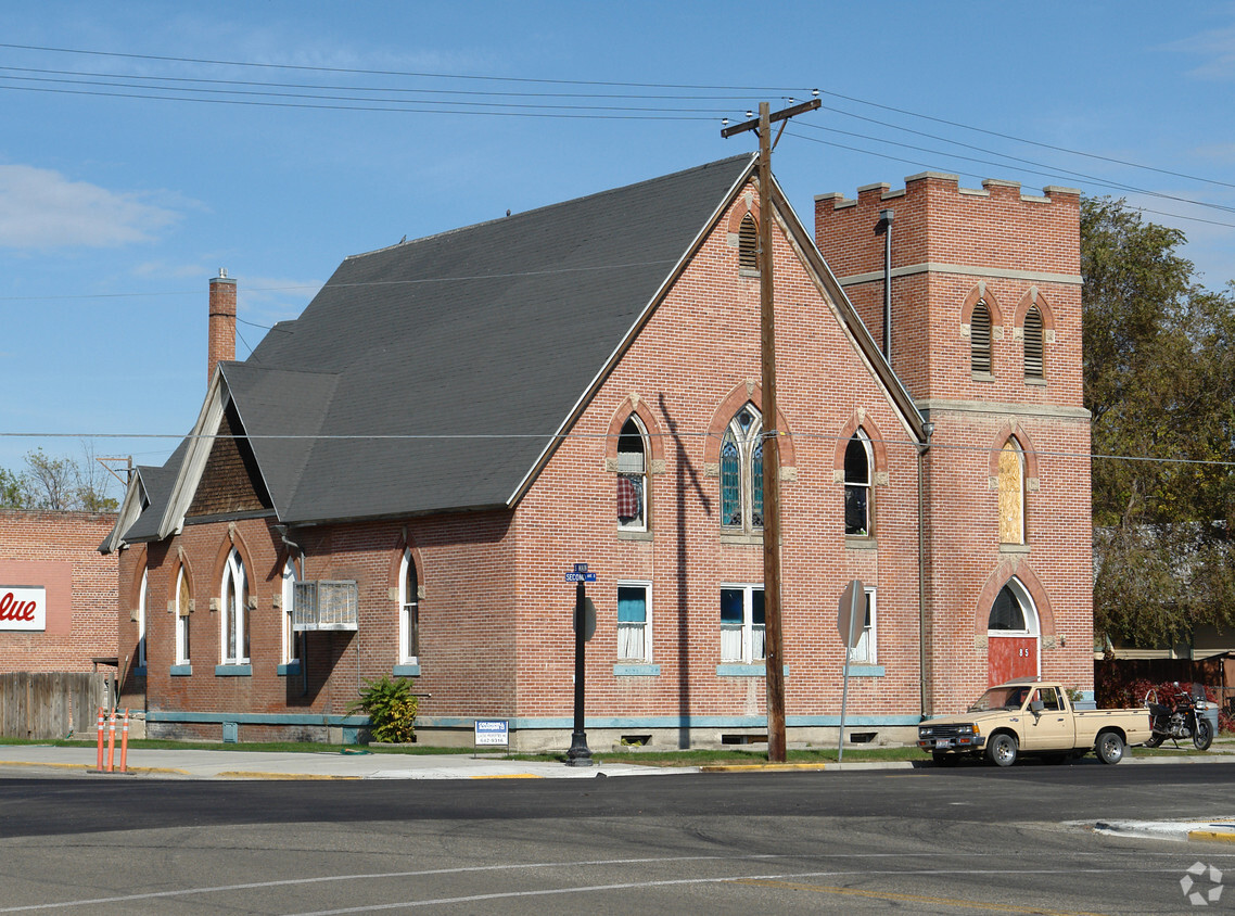 Foto principal - 805 2nd Ave S