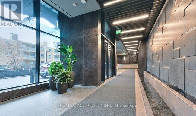 Photo du bâtiment - 110 Broadway Ave