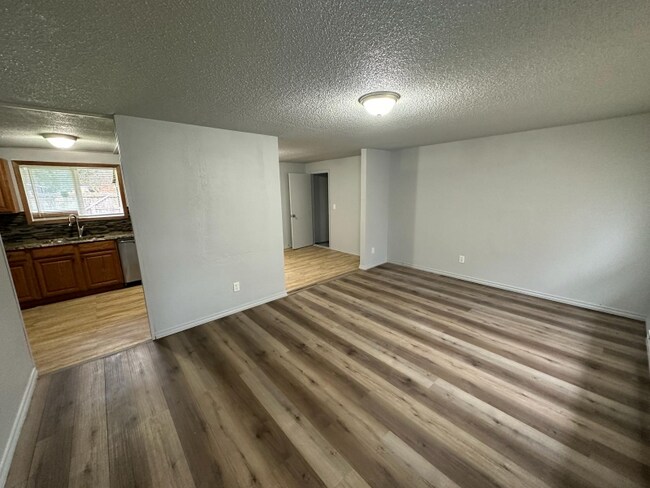 Building Photo - 10422 13th Ave Ct S