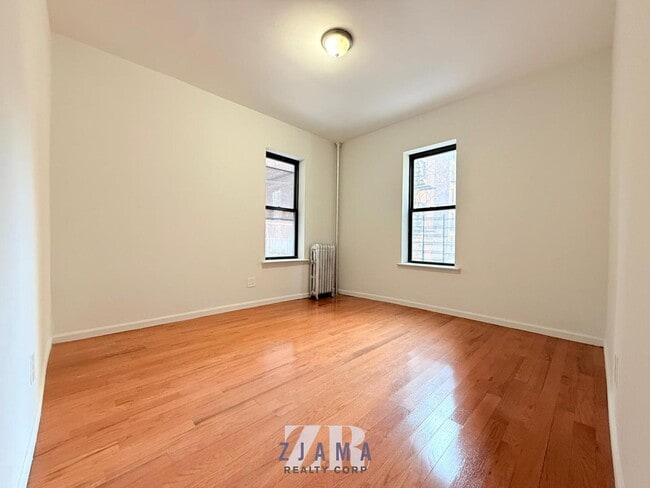 Building Photo - 170 Parkside Ave