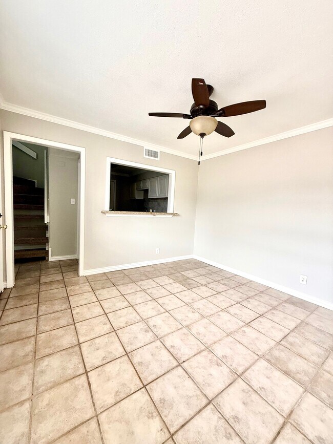 Foto del edificio - 1518 Wirt Rd