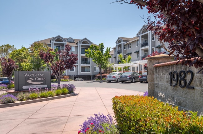 Photo - 1982 W Bayshore Rd Apartment