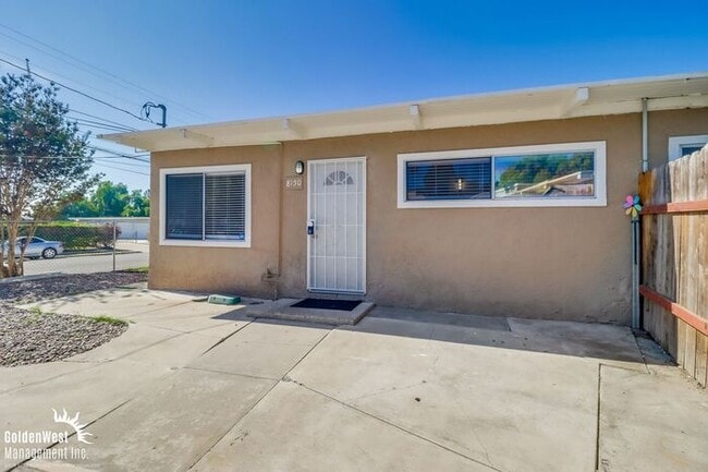 Building Photo - Freshly Renovated 2Bdm 1Ba Apartment in San Diego