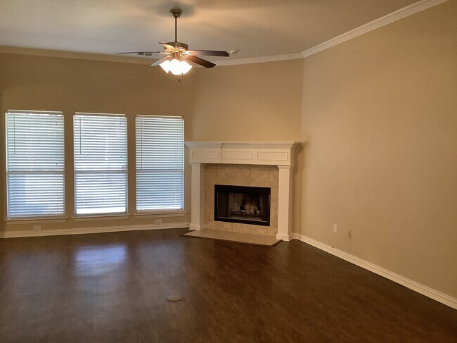 Foto del edificio - 515 Cool Meadow Ct