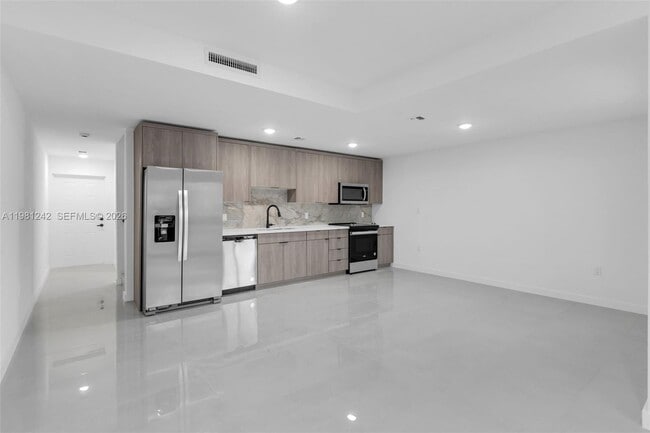 Building Photo - 26103 SW 145th Ave