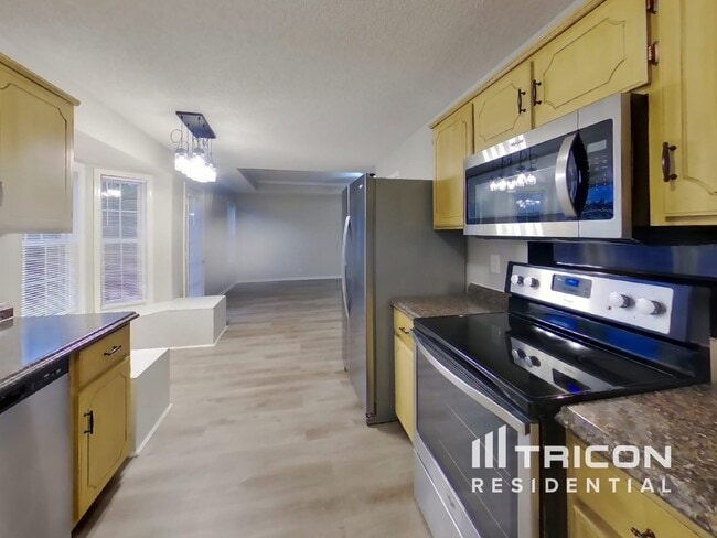 Building Photo - 3261 Tabby Dr