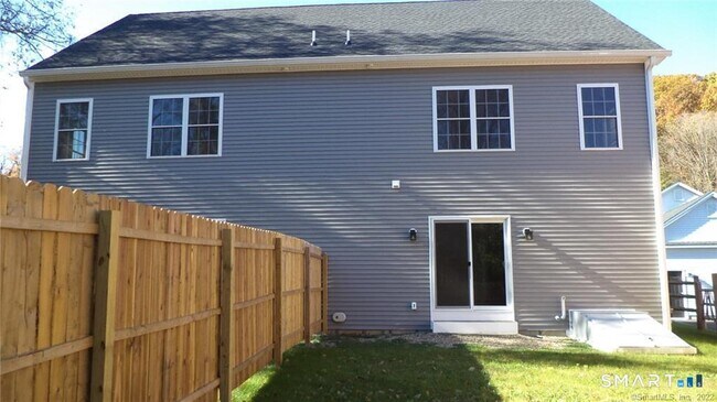 Foto del edificio - 33 Maple Ave
