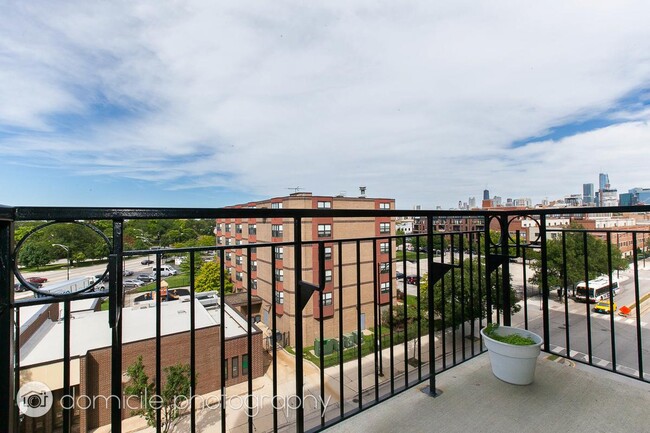 Foto del edificio - 1 bedroom in Chicago IL 60607