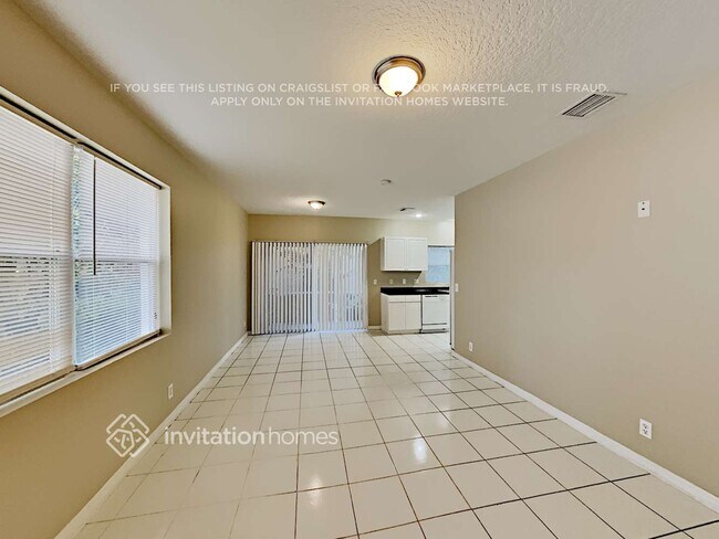 Foto del edificio - 3811 Jasmine Ln