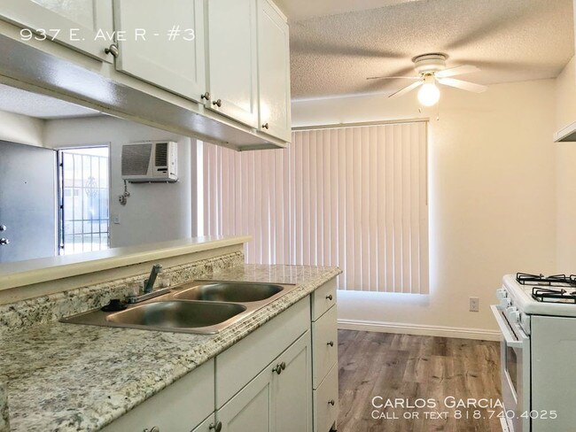 Building Photo - 937 E Ave R