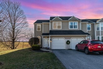 Building Photo - 6280 Spring Knoll Dr