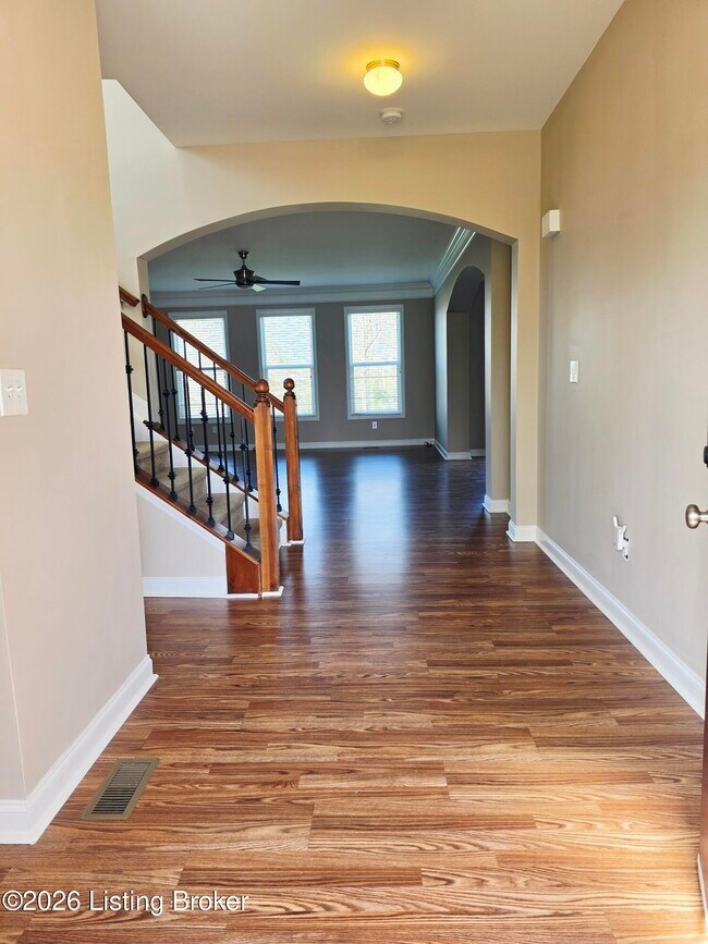 Foto del edificio - 16300 Brookfield View Ct