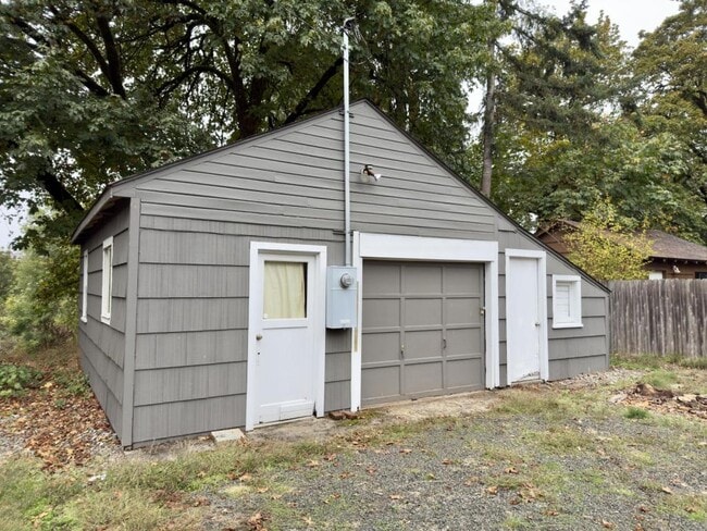 Foto del edificio - 372 W Hickory St