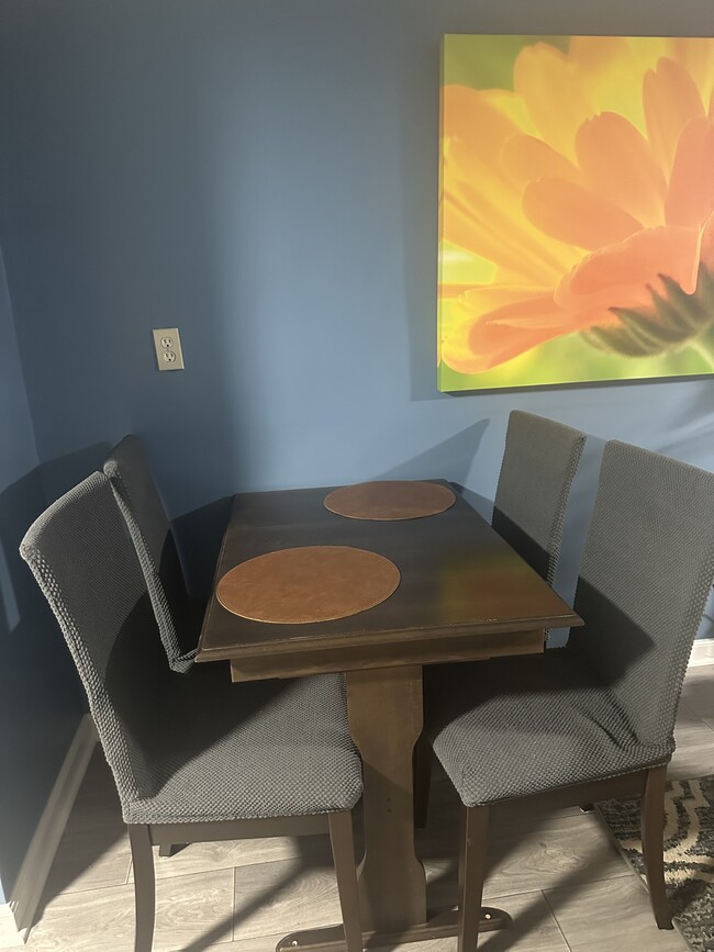 Foto del edificio - 616 Peak Branch Rd