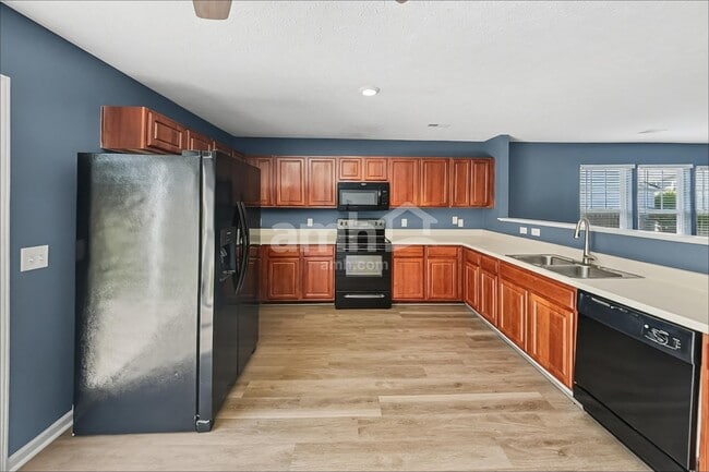 Building Photo - 3136 Hidden Creek Dr