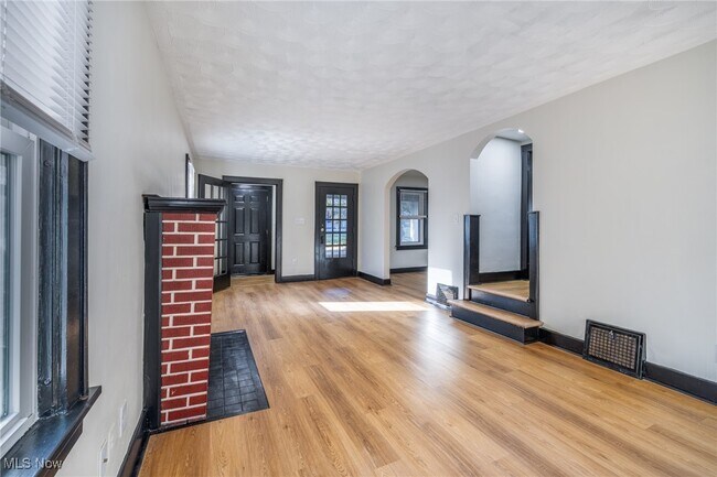 Foto del edificio - 849 Glenn St