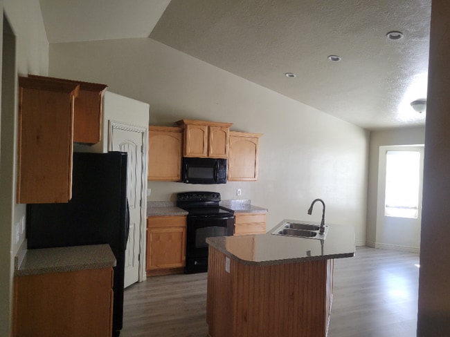 Photo - 8200 6900 W House