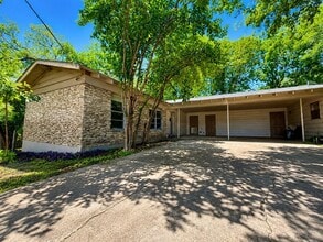 Building Photo - 603 E Oltorf St