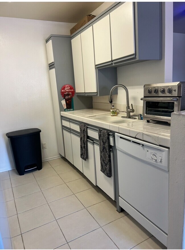 Foto del edificio - 15455 Sherman Way