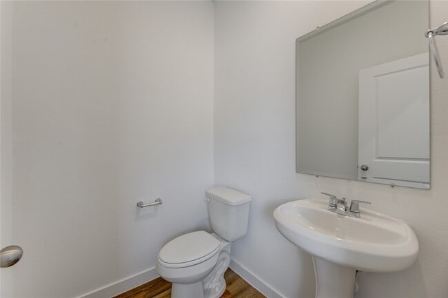 Foto del edificio - 9043 Rose Water Trl