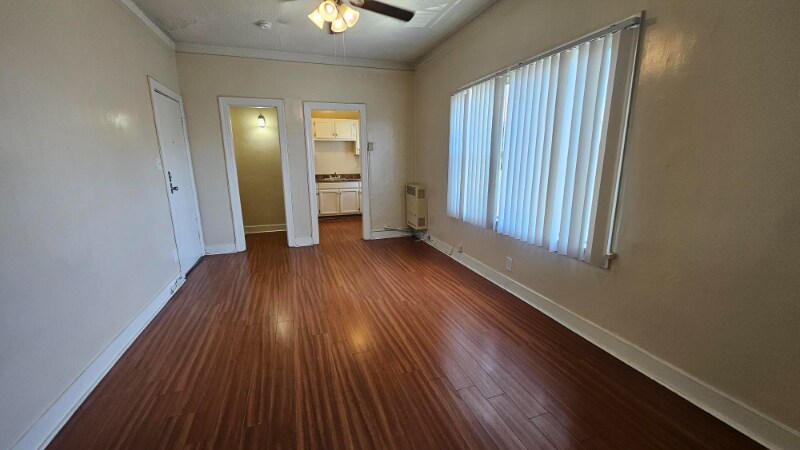 Foto principal - 1005 W 23rd St