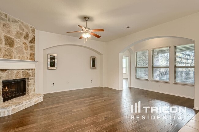 Building Photo - 5024 Kestrel Dr