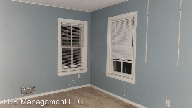 Building Photo - 3 br, 1 bath House - 139 High Street