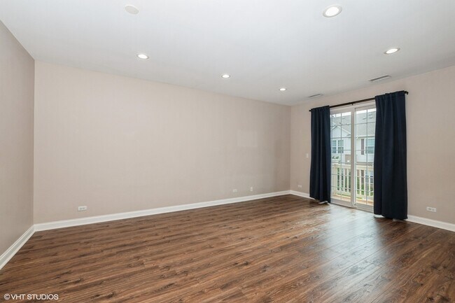 Foto del edificio - 8121 Concord Ln