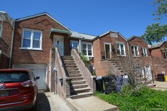 Building Photo - 253-37-253-85 85th Rd