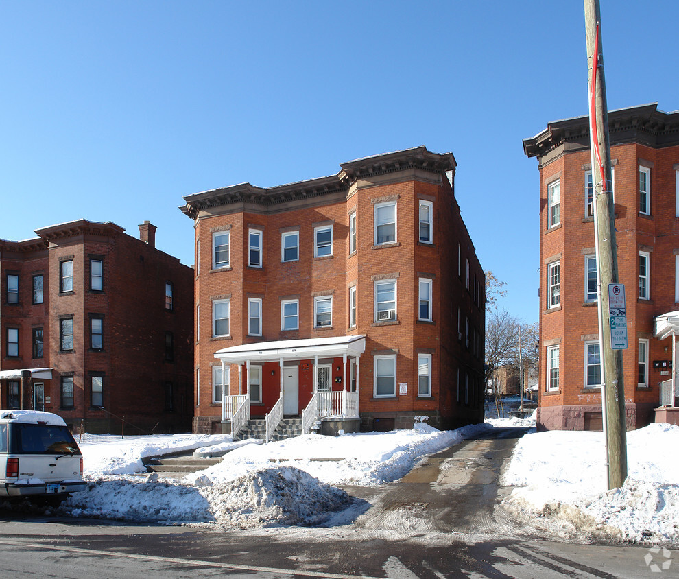 Building Photo - 109-111 Franklin Ave