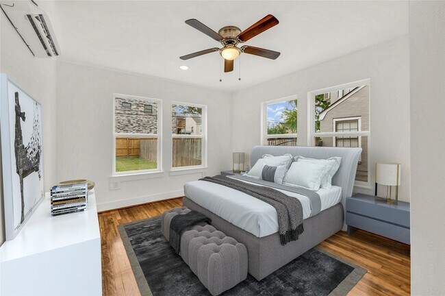 Foto del edificio - 6620 Lawndale St