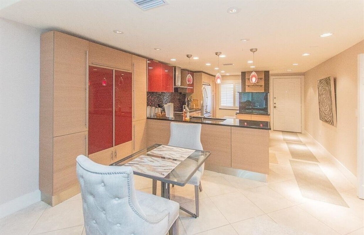 Foto principal - **SANDPIPER BAY CLUB**2 BEDS/ 2 BATHS** Fu...